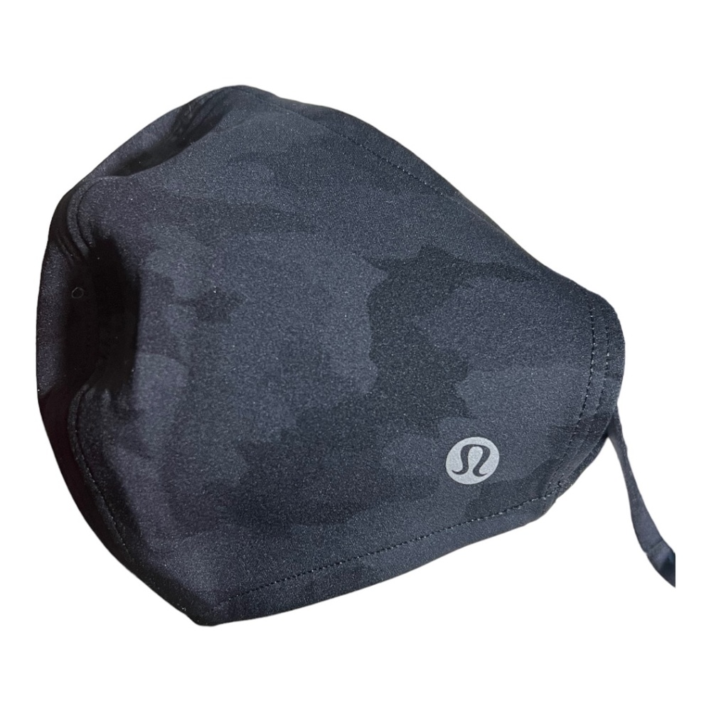 LuLulemon face mask.